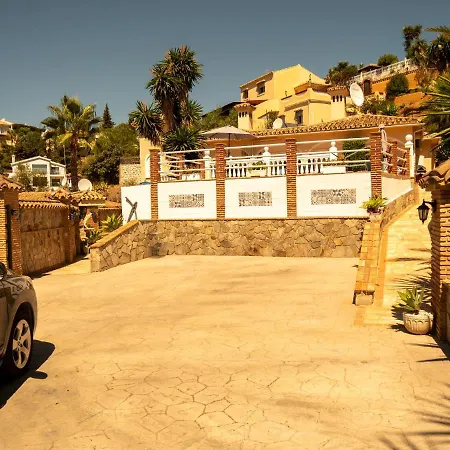 Delightful 5 Bed In Fuengirola Costa Del Sol 马拉加